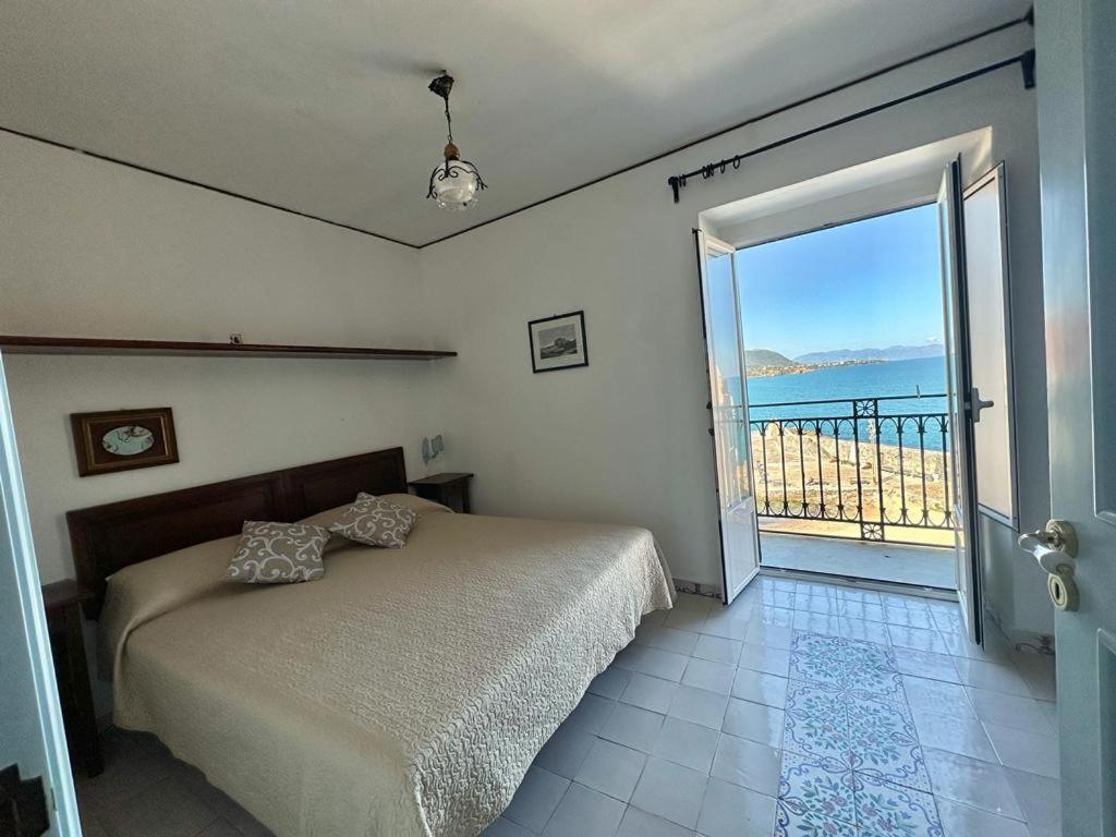 Molo Sea View Apartment Cefalù Eksteriør bilde