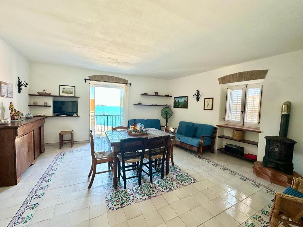 Molo Sea View Apartment Cefalù Eksteriør bilde